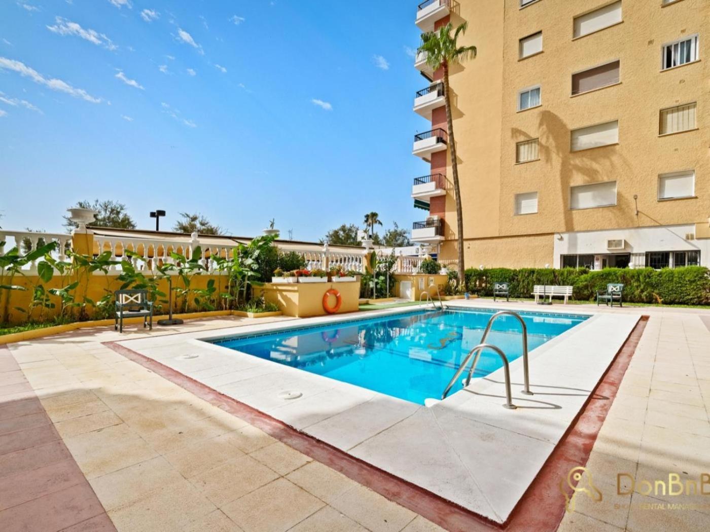 Apartamento Con Piscina En La Primera Linea De Playa De Fuengirola Quarto foto