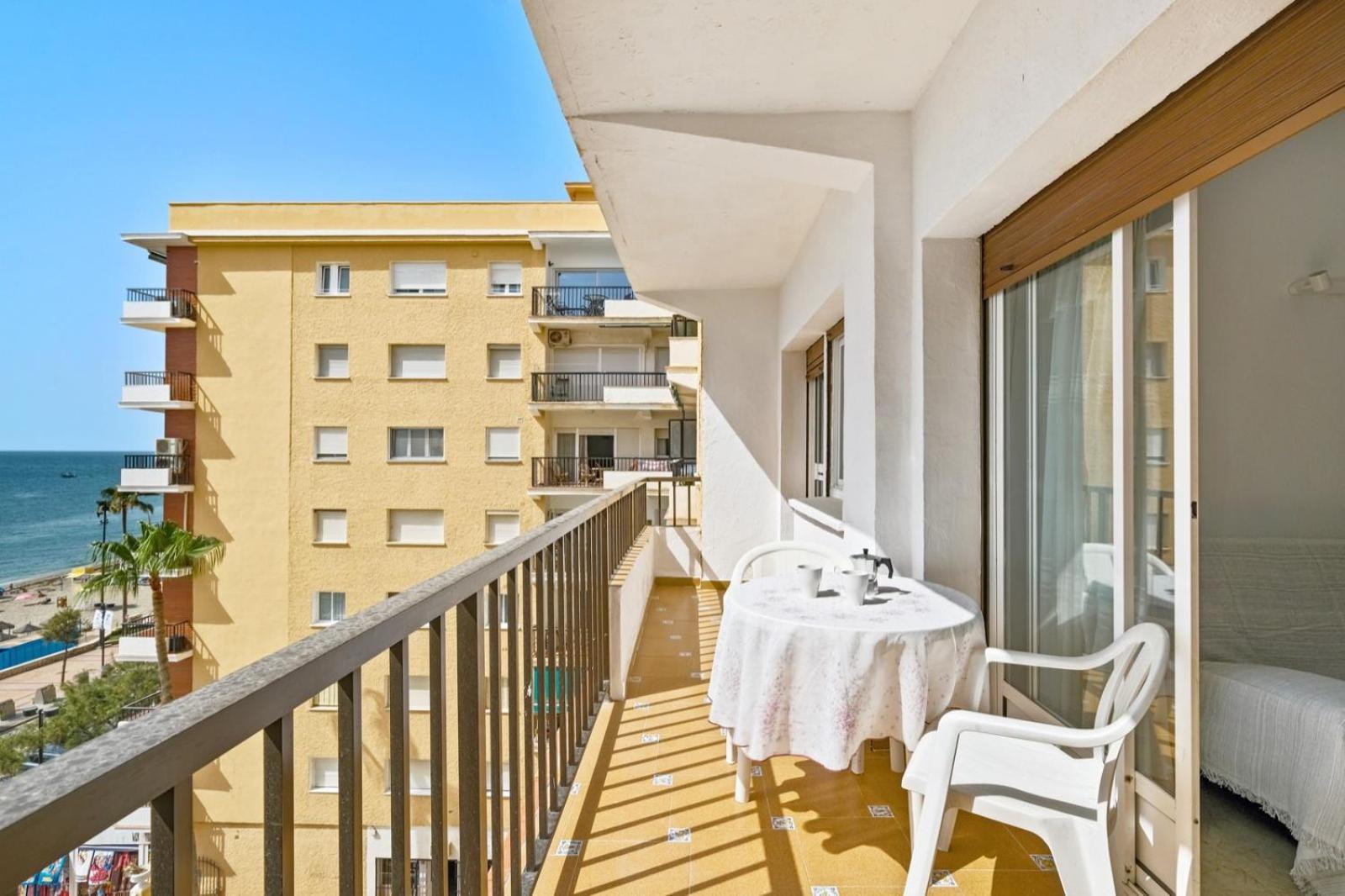 Apartamento Con Piscina En La Primera Linea De Playa De Fuengirola Exterior foto