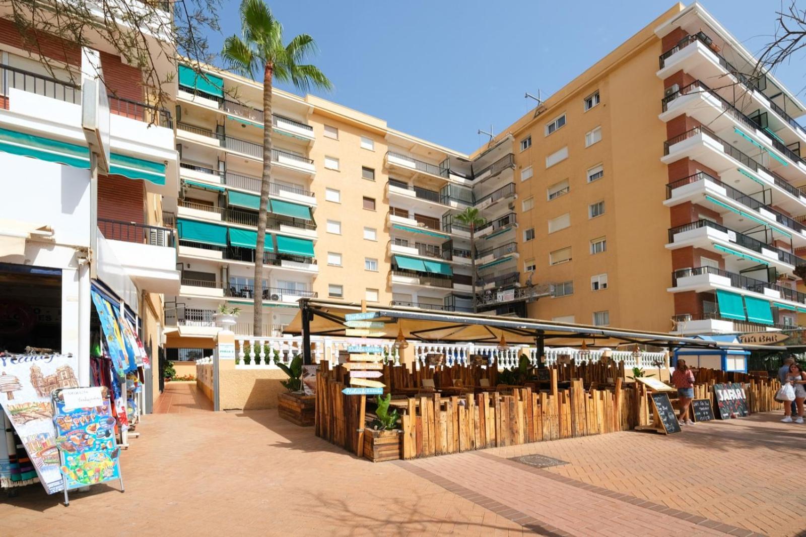 Apartamento Con Piscina En La Primera Linea De Playa De Fuengirola Exterior foto