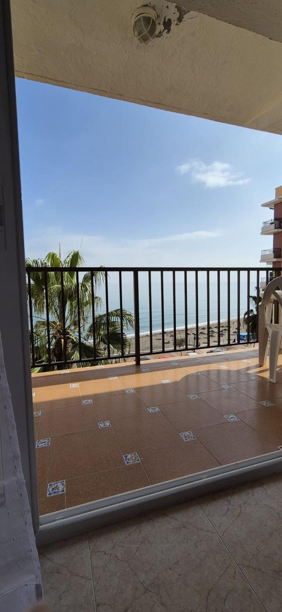 Apartamento Con Piscina En La Primera Linea De Playa De Fuengirola Exterior foto